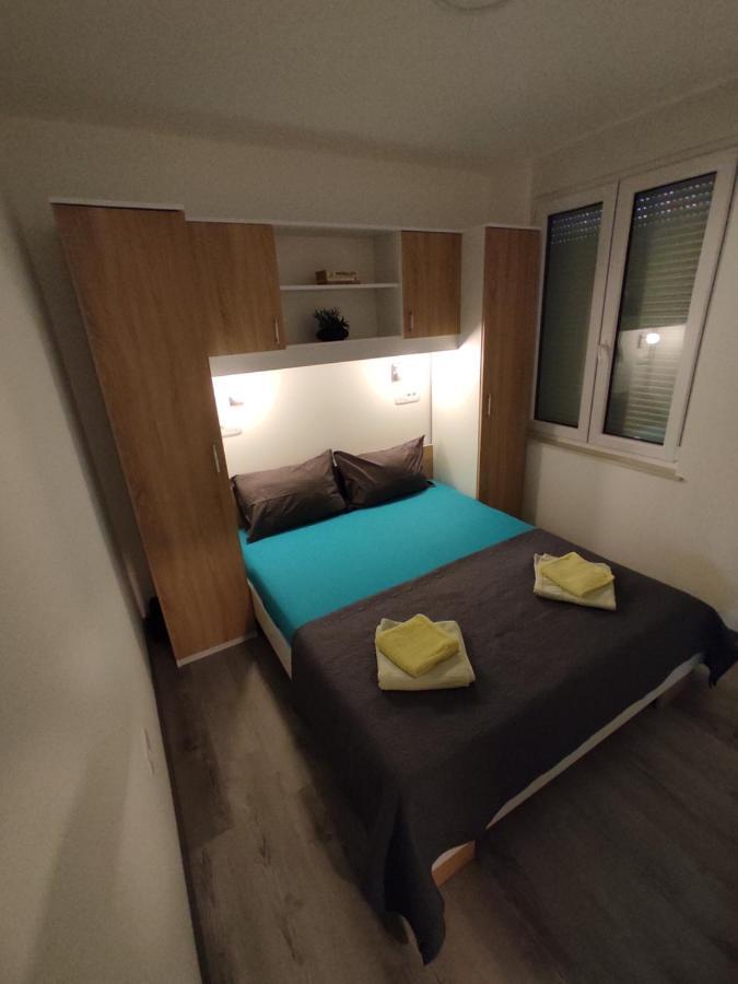 Apartment Ravnice Omiš Exterior foto